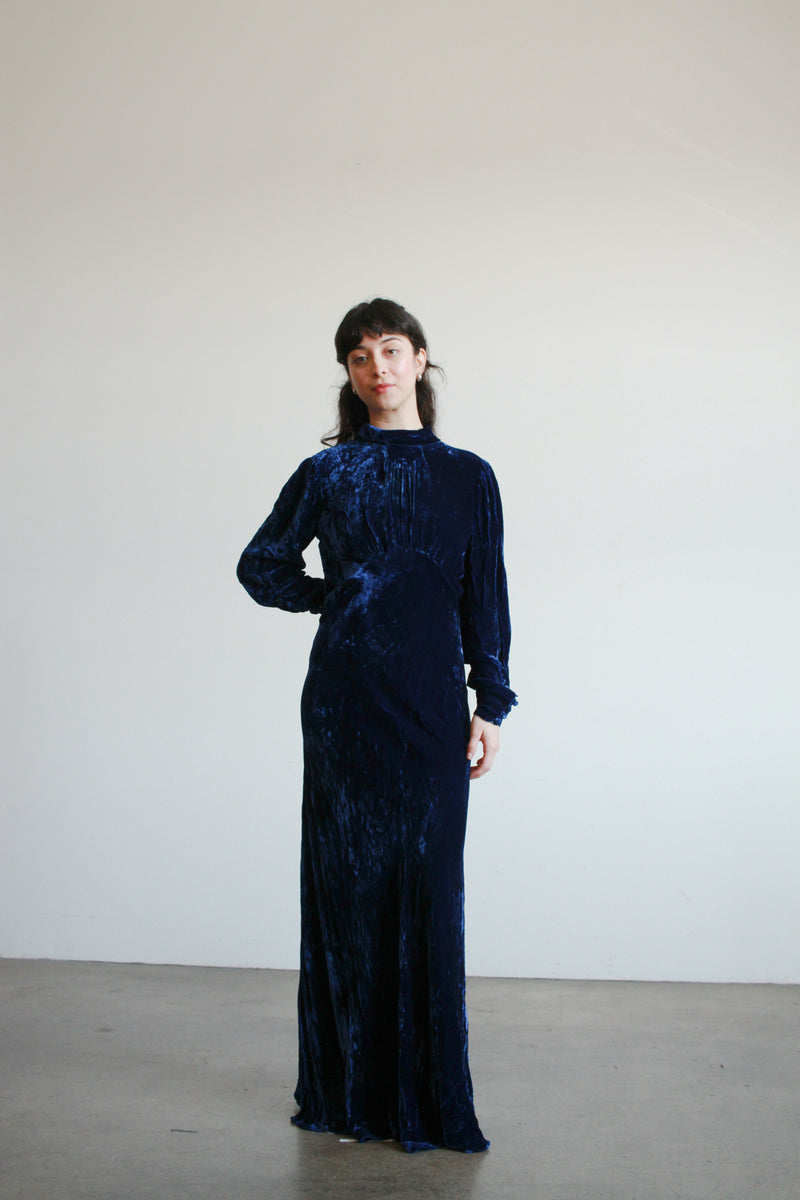 1930s Sapphire Blue Silk Velvet Gown Blossom Vintage 1930s Sapphire Blue Silk Velvet Gown Blossom Vintage