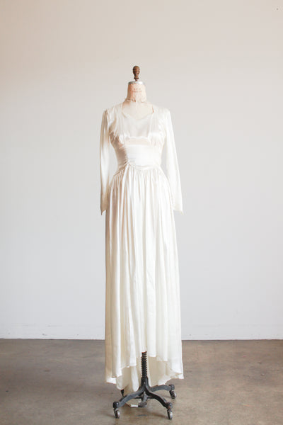 1940s Pearl White Satin Long Sleeve Gown
