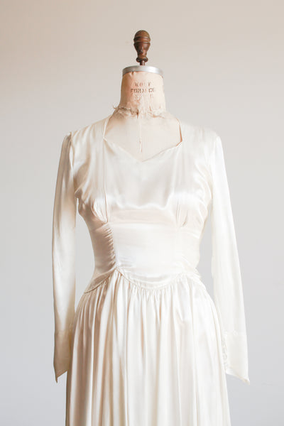 1940s Pearl White Satin Long Sleeve Gown