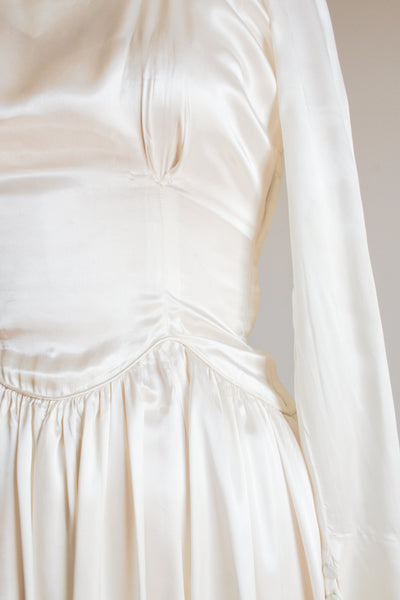 1940s Pearl White Satin Long Sleeve Gown