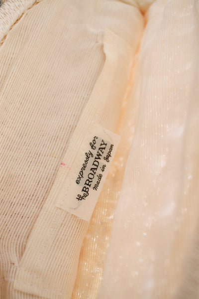 1960s White Scallop Raffia Clutch Bag