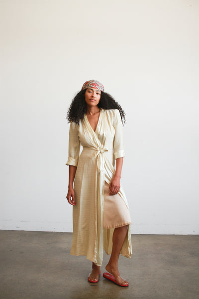 1940s Beige Cotton Wrapping Gown