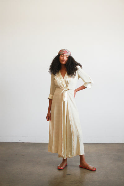 1940s Beige Cotton Wrapping Gown