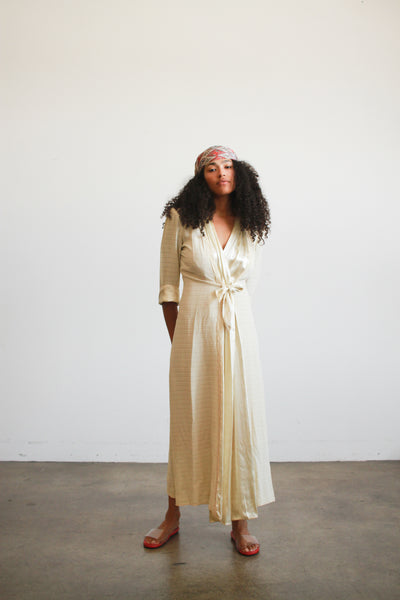 1940s Beige Cotton Wrapping Gown