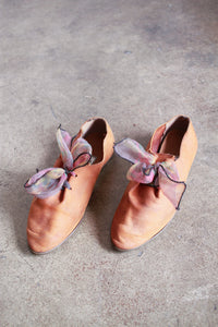 1990s Beige Suede Ribbon Tied Shoes | 7 1/2