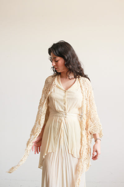 1950s Cream Crochet Shawl