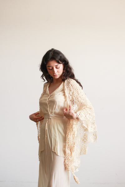 1950s Cream Crochet Shawl