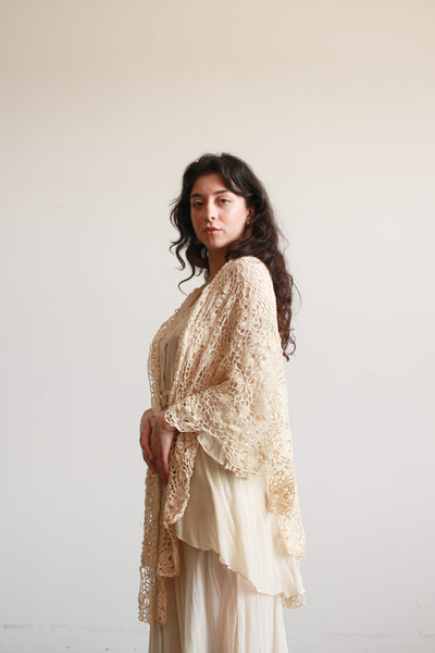 1950s Cream Crochet Shawl