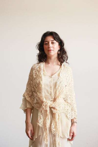 1950s Cream Crochet Shawl