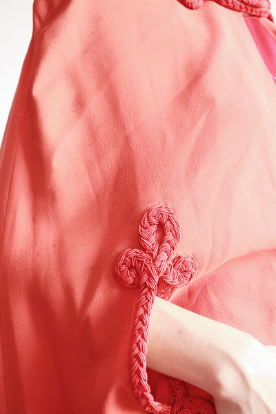 1940s Persimmon Crepe Capelet