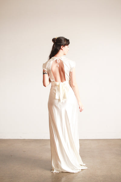 1930s Ivory Scalloped Short Sleeve Bias Dress