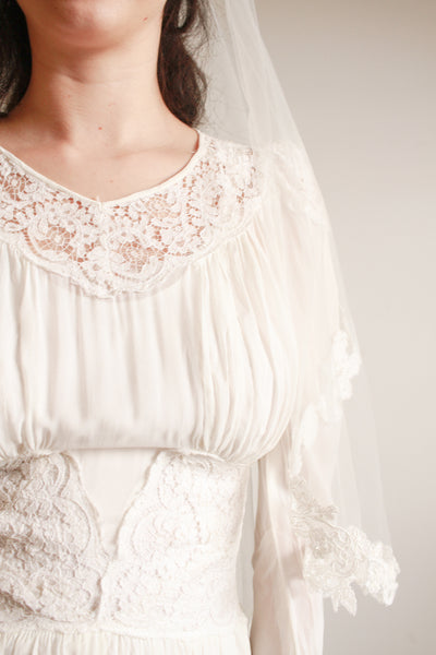 1940s White Sheer Rayon Lace Long Sleeve Dress