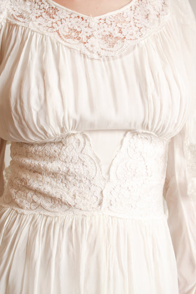 1940s White Sheer Rayon Lace Long Sleeve Dress