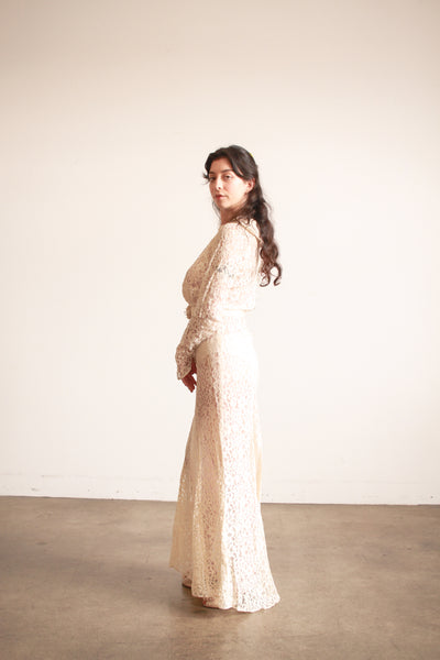 1930s Ivory Lace Long Sleeve Gown