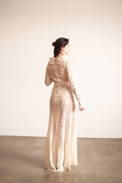 1930s Ivory Lace Long Sleeve Gown