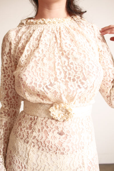1930s Ivory Lace Long Sleeve Gown