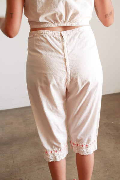 1950s Cream Jacquard Lace Trim Capris