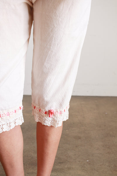 1950s Cream Jacquard Lace Trim Capris