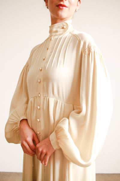 1970s Jean Muir Cream Silk Balloon Sleeve Gown