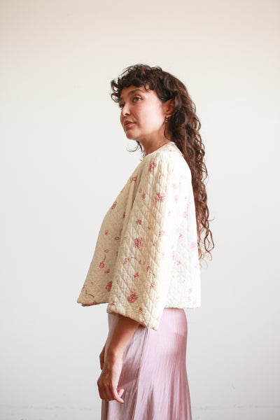 1940s Cream Floral Print Quilted Bed Jacket