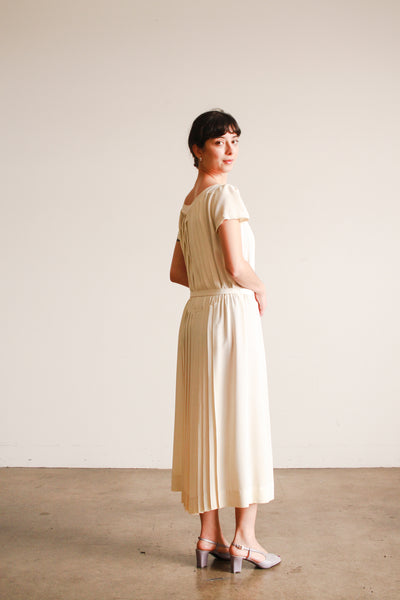 1980s Albert Nipon Ecru Pleated Midi Dress