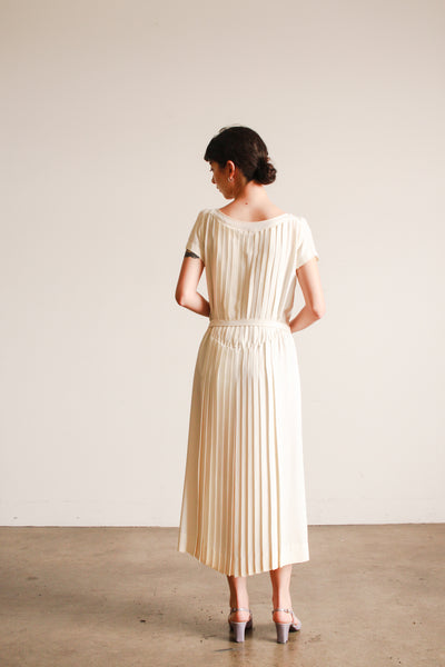 1980s Albert Nipon Ecru Pleated Midi Dress