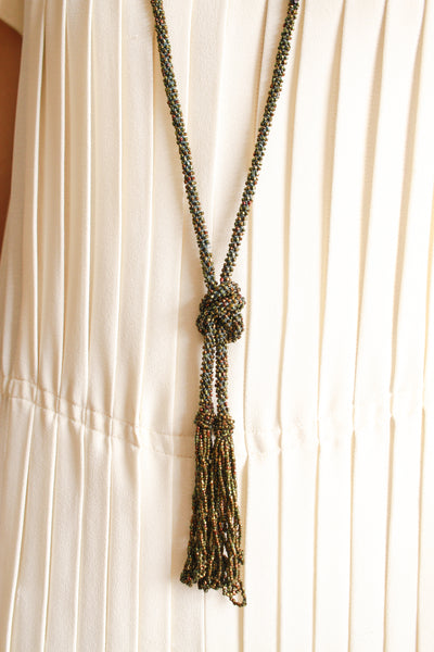 1920s Onyx Glass Bead Necklace