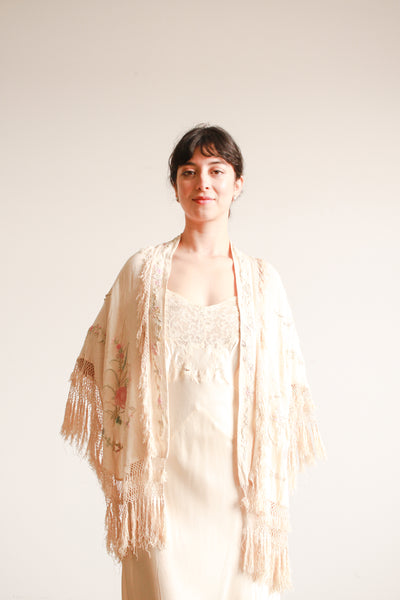 1920s Ecru Pastel Embroidered Fringe Capelet