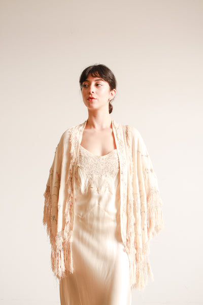 1920s Ecru Pastel Embroidered Fringe Capelet