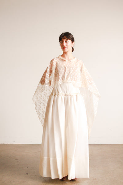 1950s Cream Lace Overlay Cape