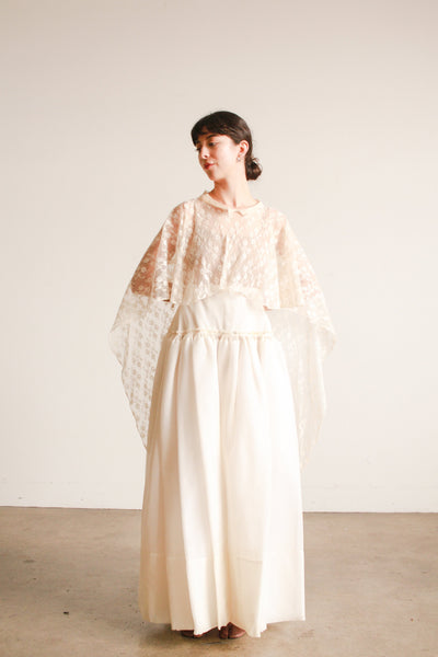 1950s Cream Lace Overlay Cape