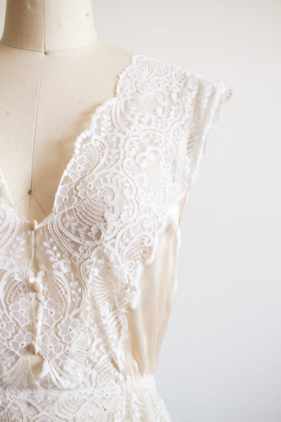 1990s Kristine Presenza Cream Silk Lace Panel Nightgown