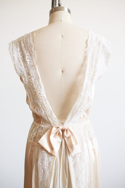 1990s Kristine Presenza Cream Silk Lace Panel Nightgown