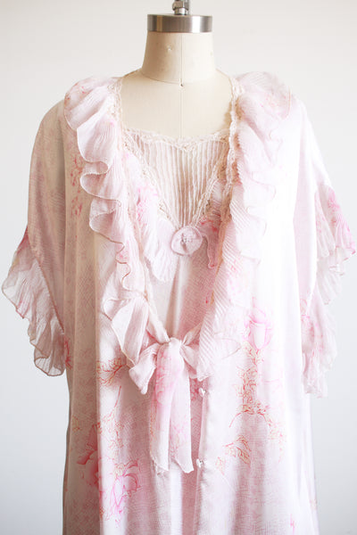 1990s Pink Grid Floral Print Nightgown Set