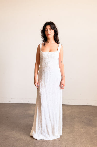 1950s White Grecian Empire Textured Sleeveless Dress