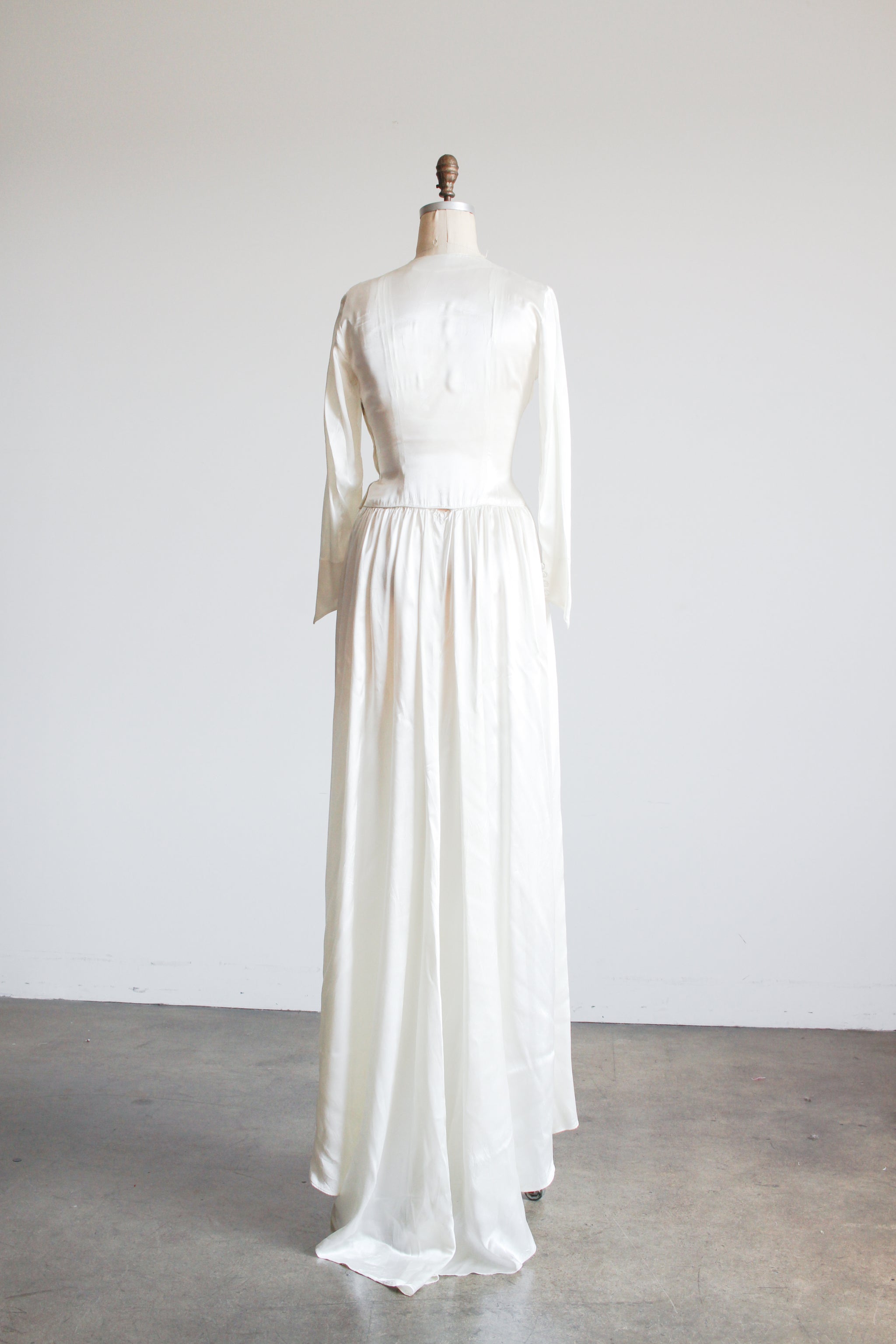 1940s long sleeve dress Eva Dress in French Navy