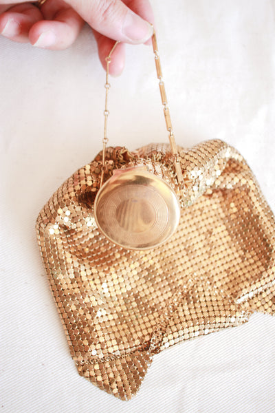 1930s Gold Chainlink Expandable Handbag