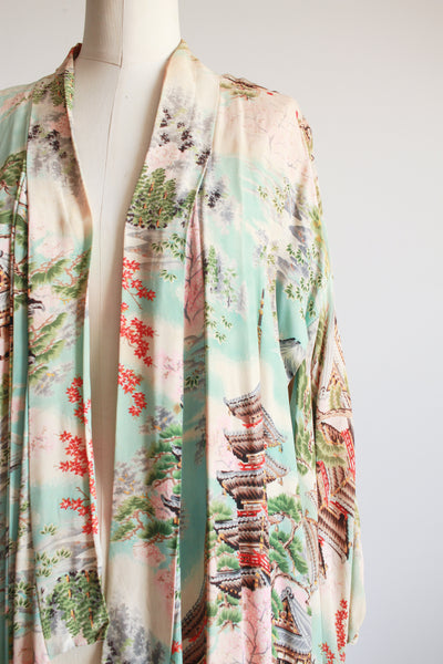 1940s Mint Silk Crepe Japanese Motif Kimono