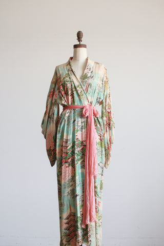 1940s Mint Silk Crepe Japanese Motif Kimono
