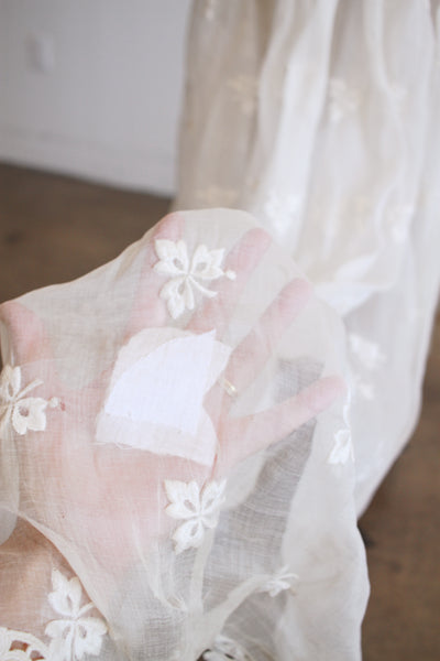 1930s White Organza Foliage Embroidered Duster