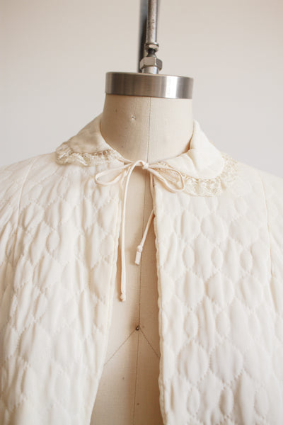 1940s Cream Quilted Bed Jacket