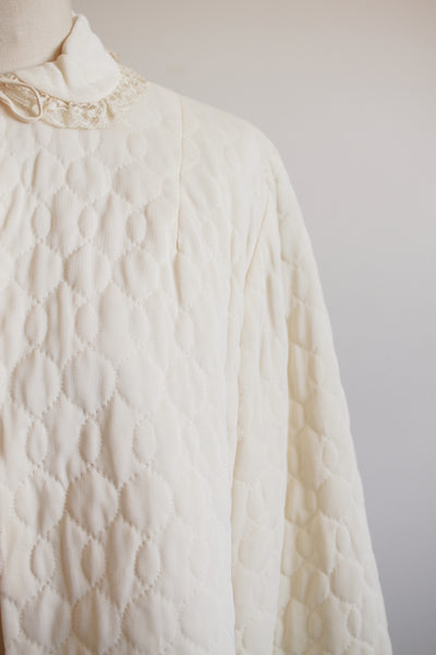 1940s Cream Quilted Bed Jacket