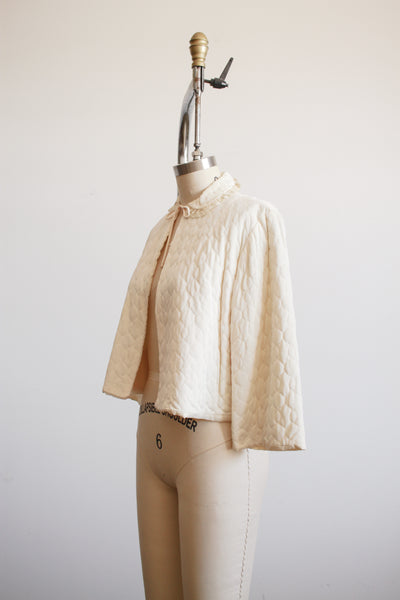 1940s Cream Quilted Bed Jacket