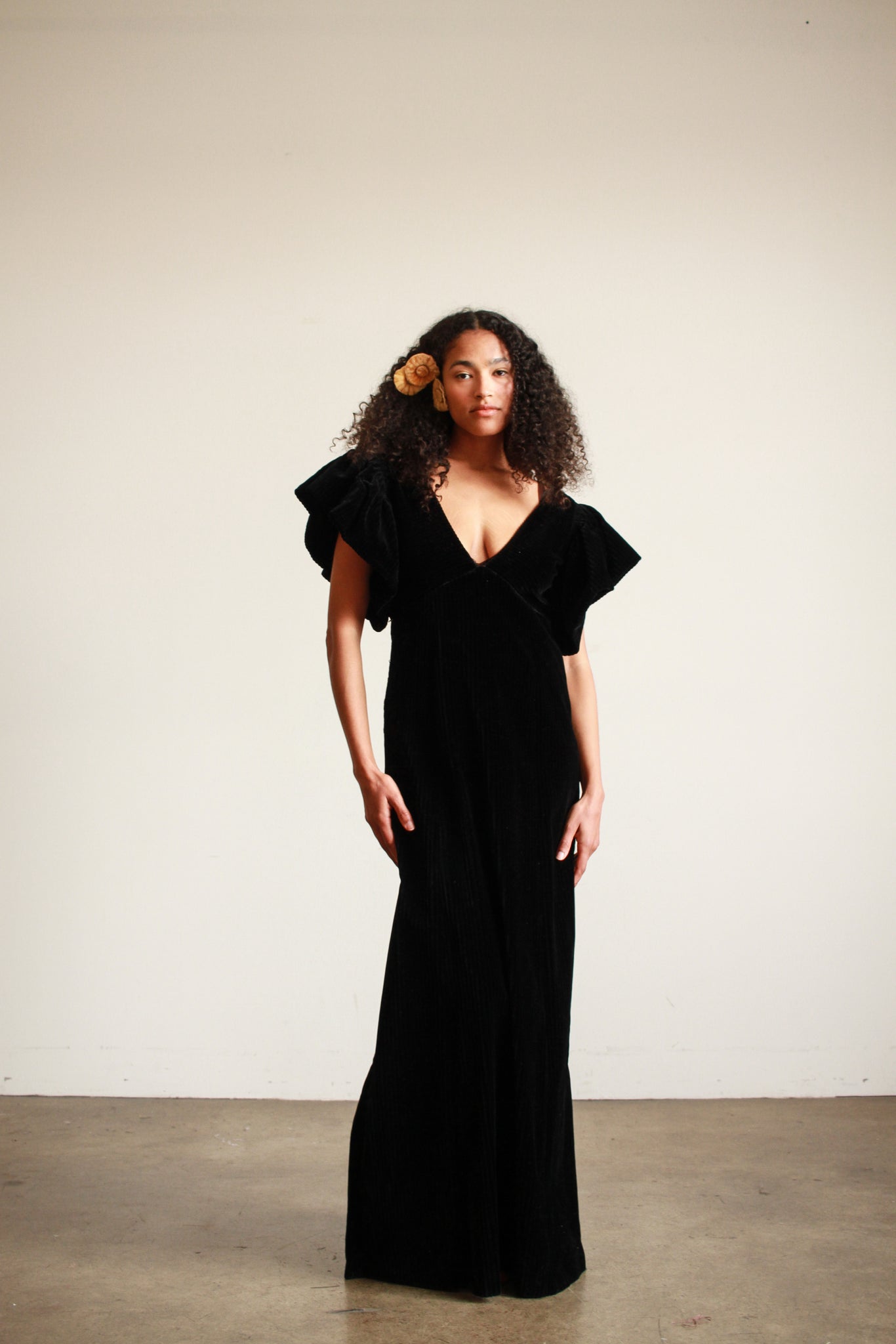 1940s Black Corduroy Plunge Flutter Sleeve Dress – Blossom Vintage 1940s Black Corduroy Plunge Flutter Sleeve Dress – Blossom Vintage