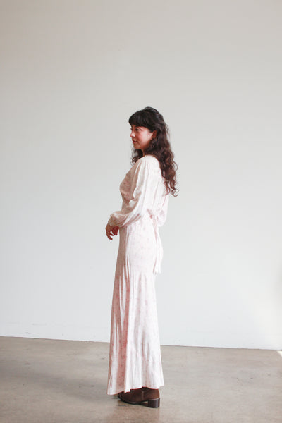 1940s Baby Pink Rosette Nightgown