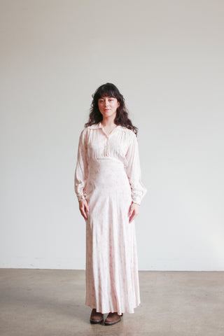 1940s Baby Pink Rosette Nightgown