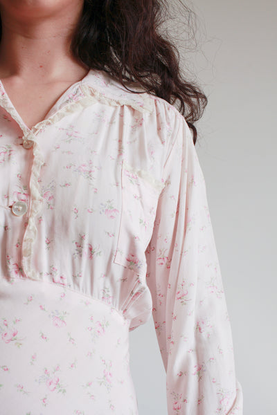 1940s Baby Pink Rosette Nightgown