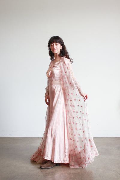 1930s Pink Silk Organza Flower Duster