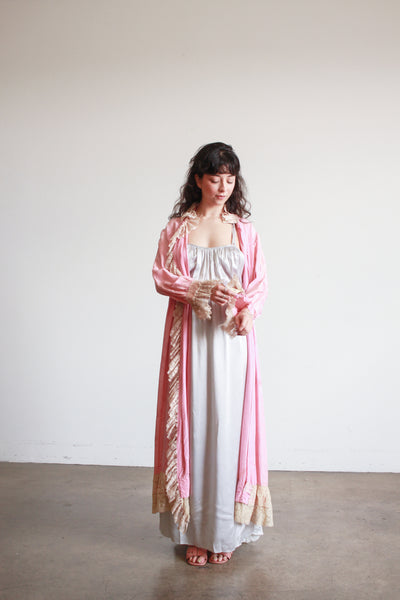 1930s Foxglove Pink Chinese Jacquard Duster
