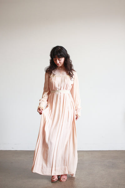 1900s Light Pink Cotton Applique Nightdress